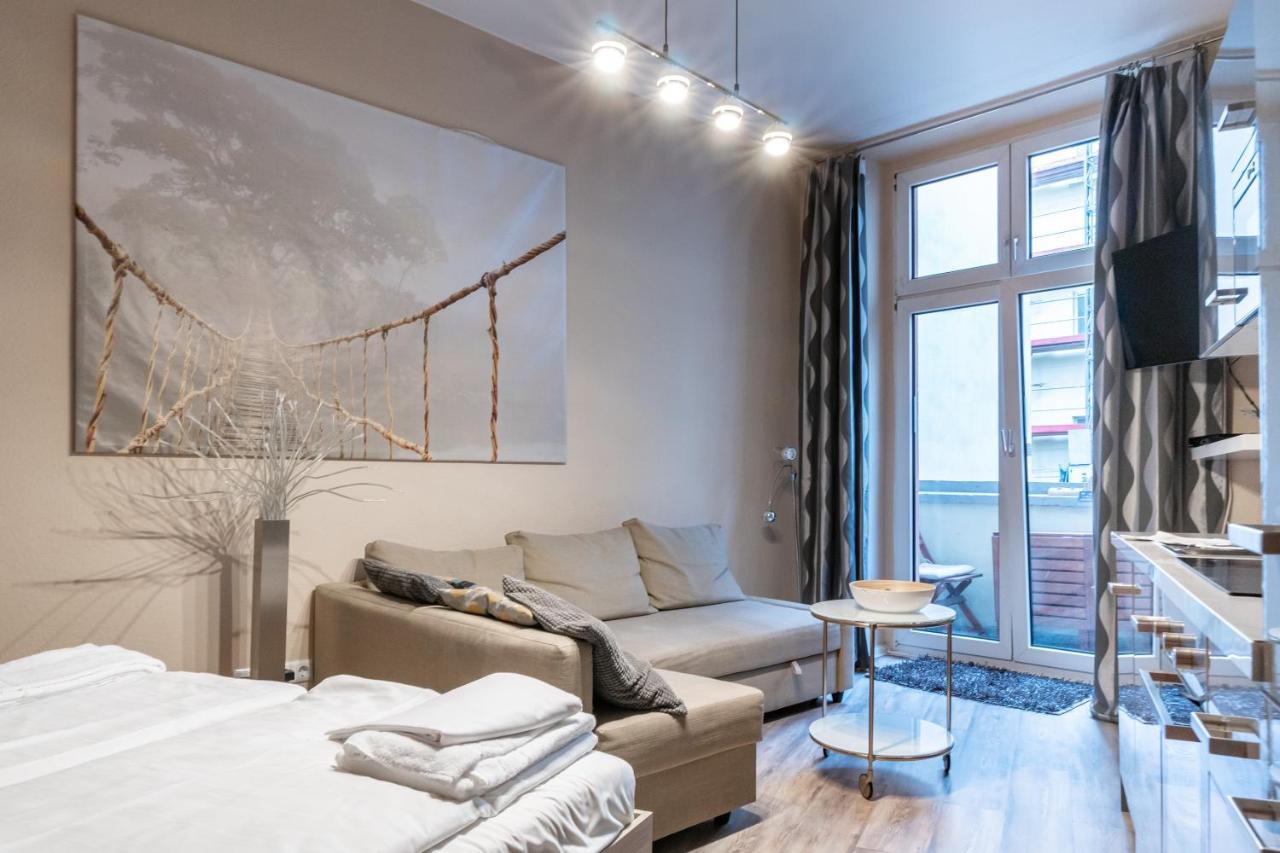 Upmarket Studio With Balcony In Friedrichshain Appartement Berlijn Buitenkant foto