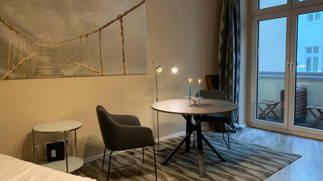 Upmarket Studio With Balcony In Friedrichshain Appartement Berlijn Buitenkant foto