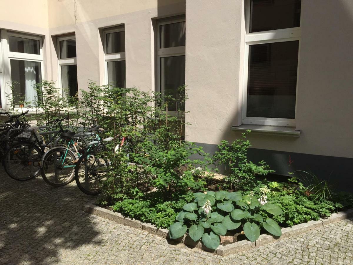 Upmarket Studio With Balcony In Friedrichshain Appartement Berlijn Buitenkant foto